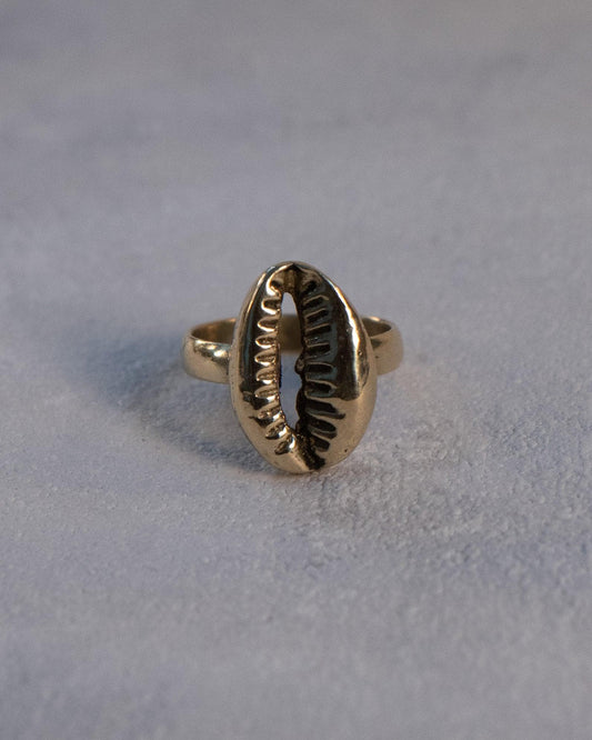 Goldener Ring mit Cori Muschel, Cori Muschel Messing Ring - RA3