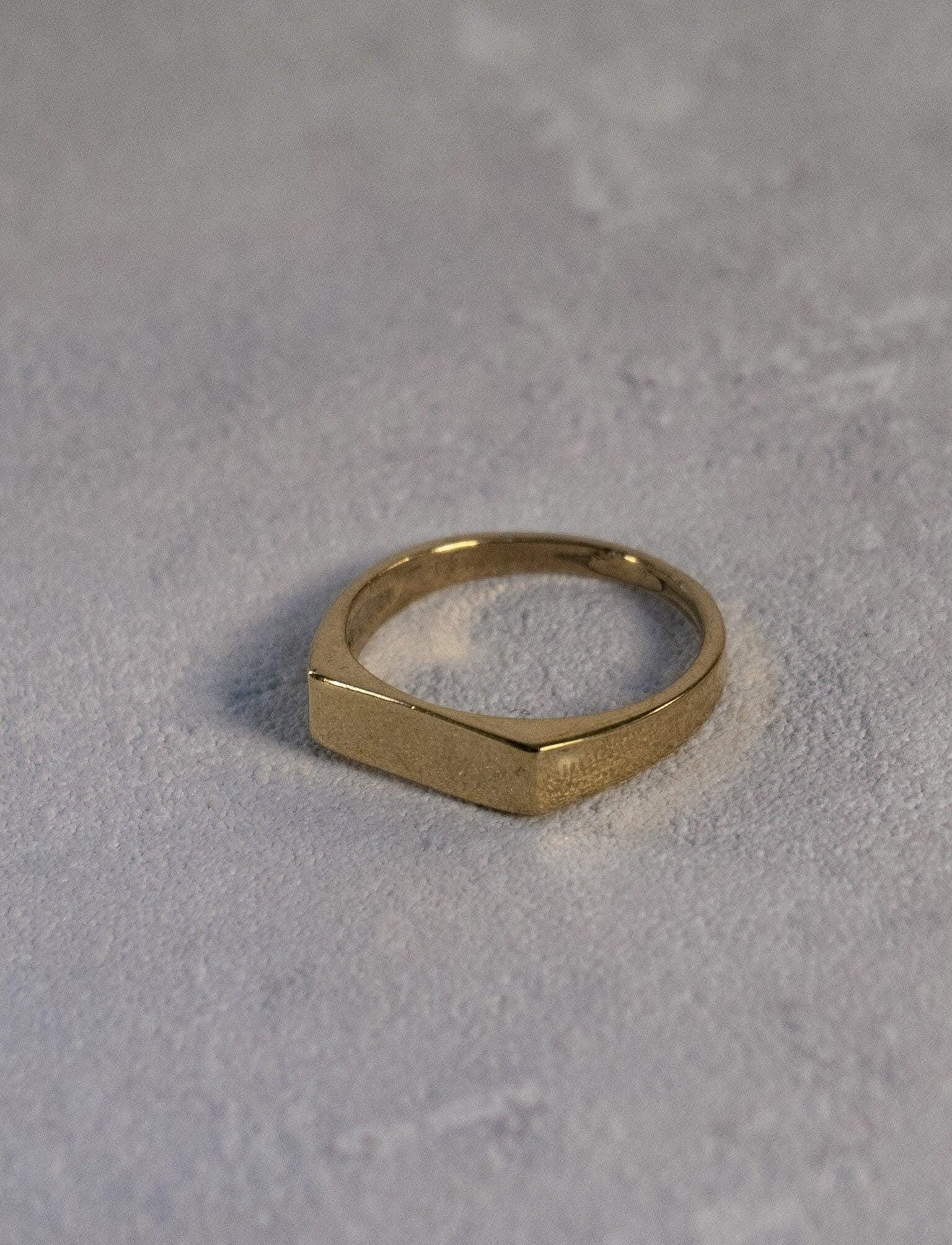 Minimalistischer Messingring, Schlichter Ring, Geometrischer Ring, Abgeflachter Ring - RB7