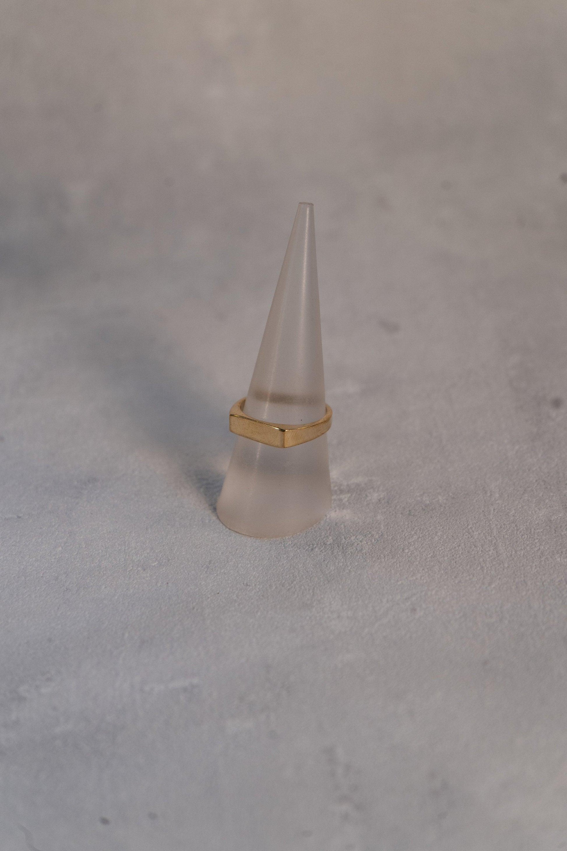 Minimalistischer Messingring, Schlichter Ring, Geometrischer Ring, Abgeflachter Ring - RB7
