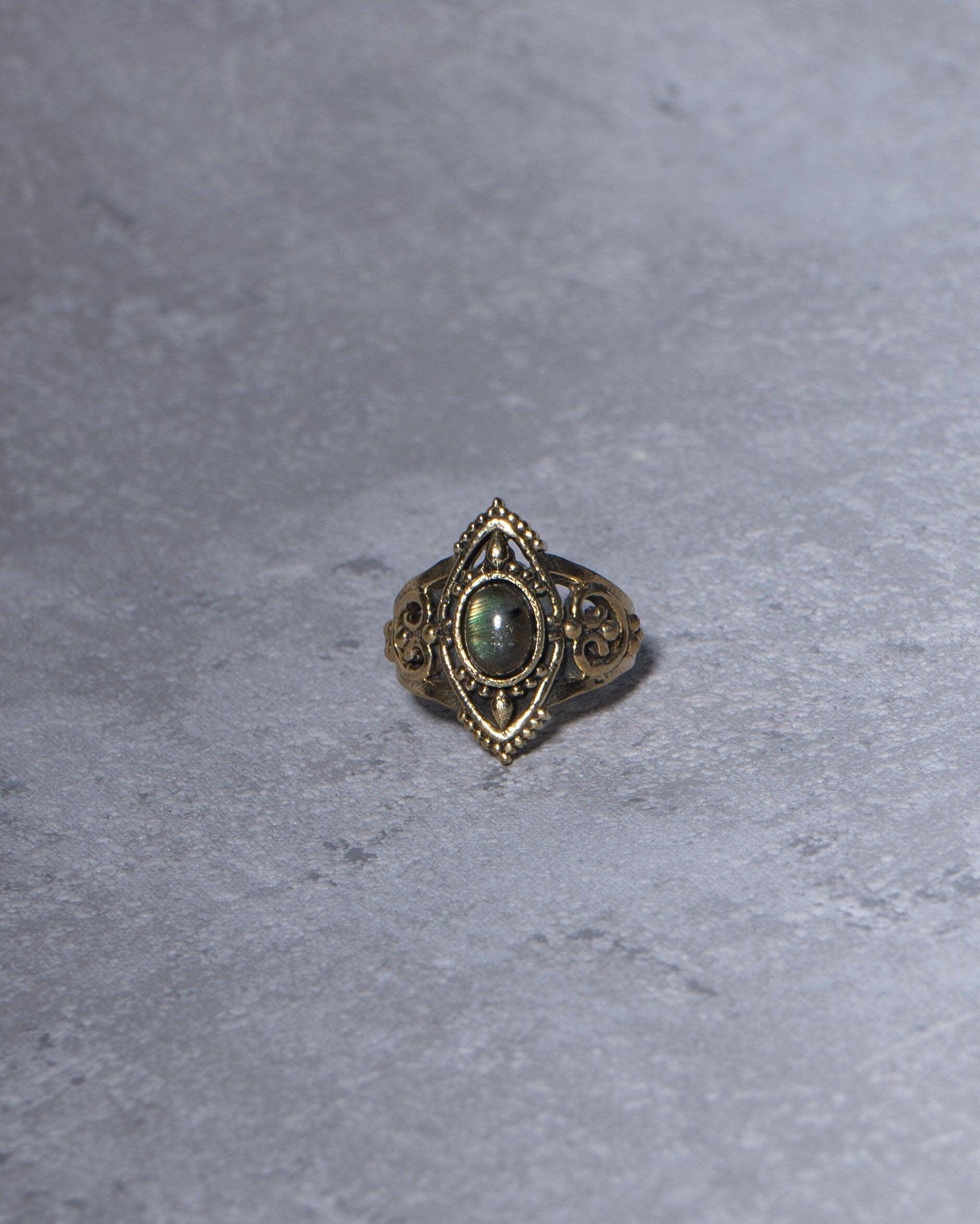 Verzierter Ring mit Labradorit - RSM10