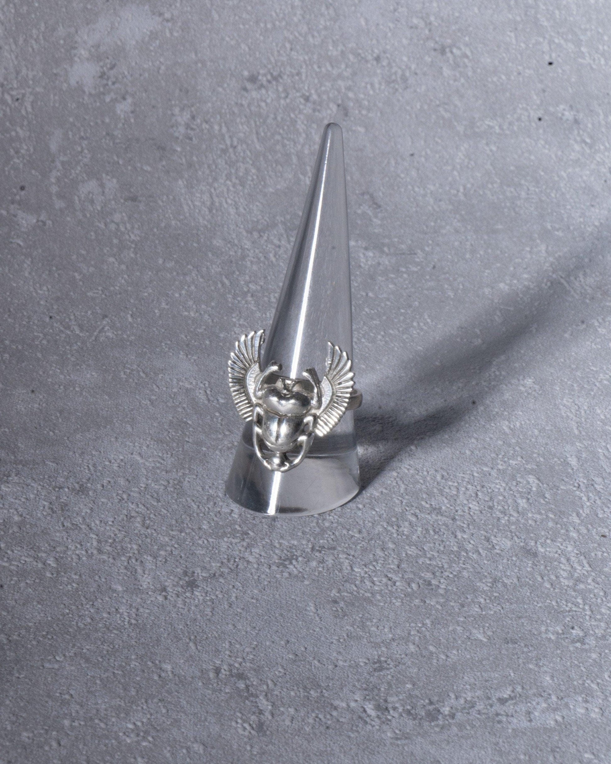 Echter Silberring mit großem, fein gearbeitetem Skarabäus - handgefertigter Talisman aus 925 Sterling Silber