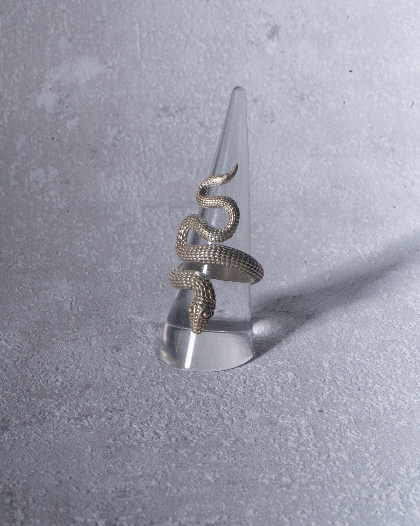 Großer Schlangenring aus Silber