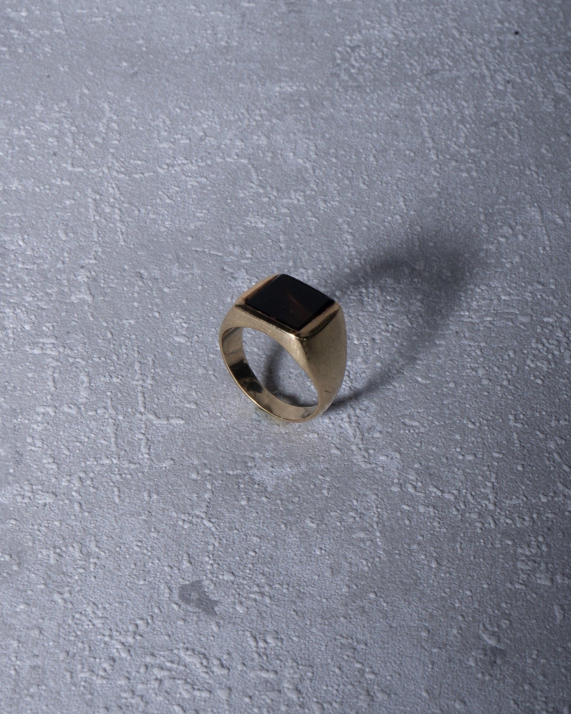 Ring mit quadratischem Onyx als Schmuckstein - Unisex - RSL6
