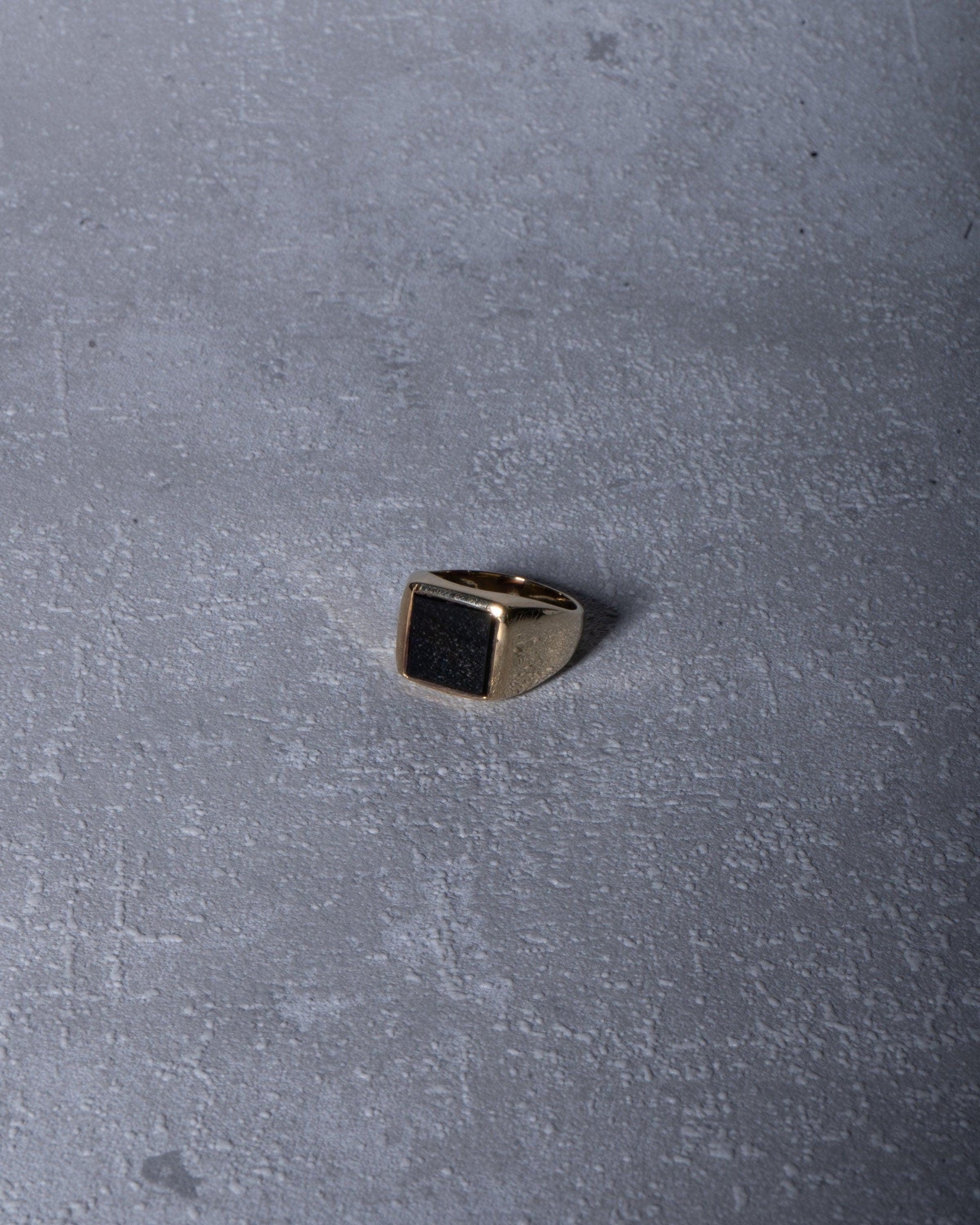 Ring mit quadratischem Onyx als Schmuckstein - Unisex - RSL6