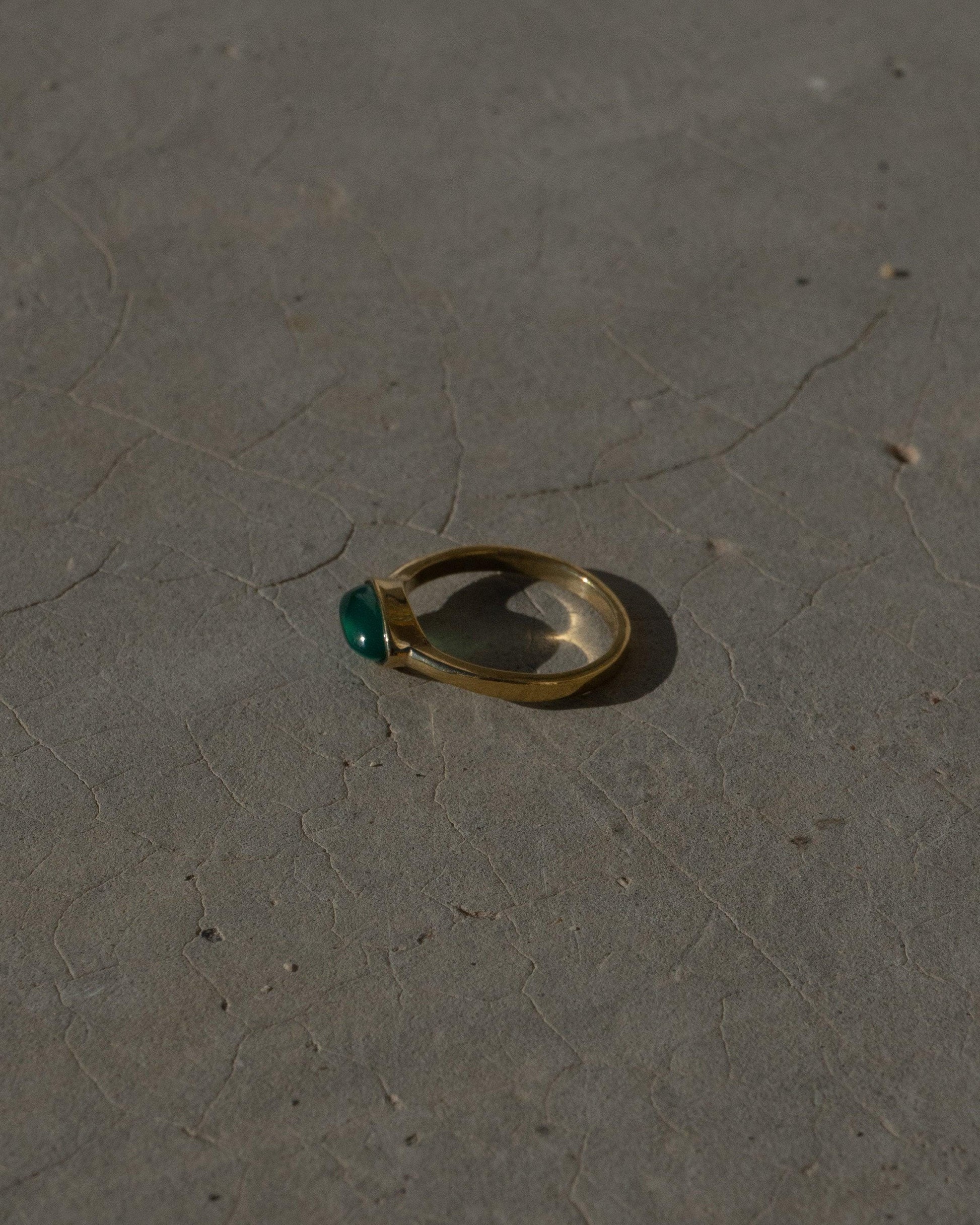 Grüner Onyx Ring Gold | Messing Ring mit Augenform Edelstein | Zarter Boho Ring| Marquise Schliff Statement Ring | Feiner Stapelring – RSS3