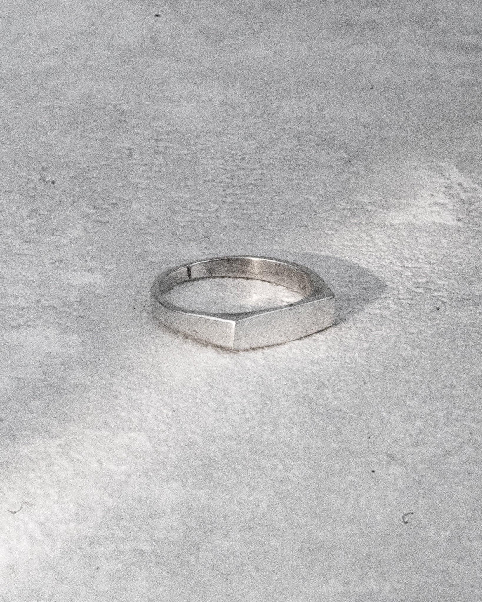 Minimalistischer, abgeflachter Silberring, 952 Sterling Silber
