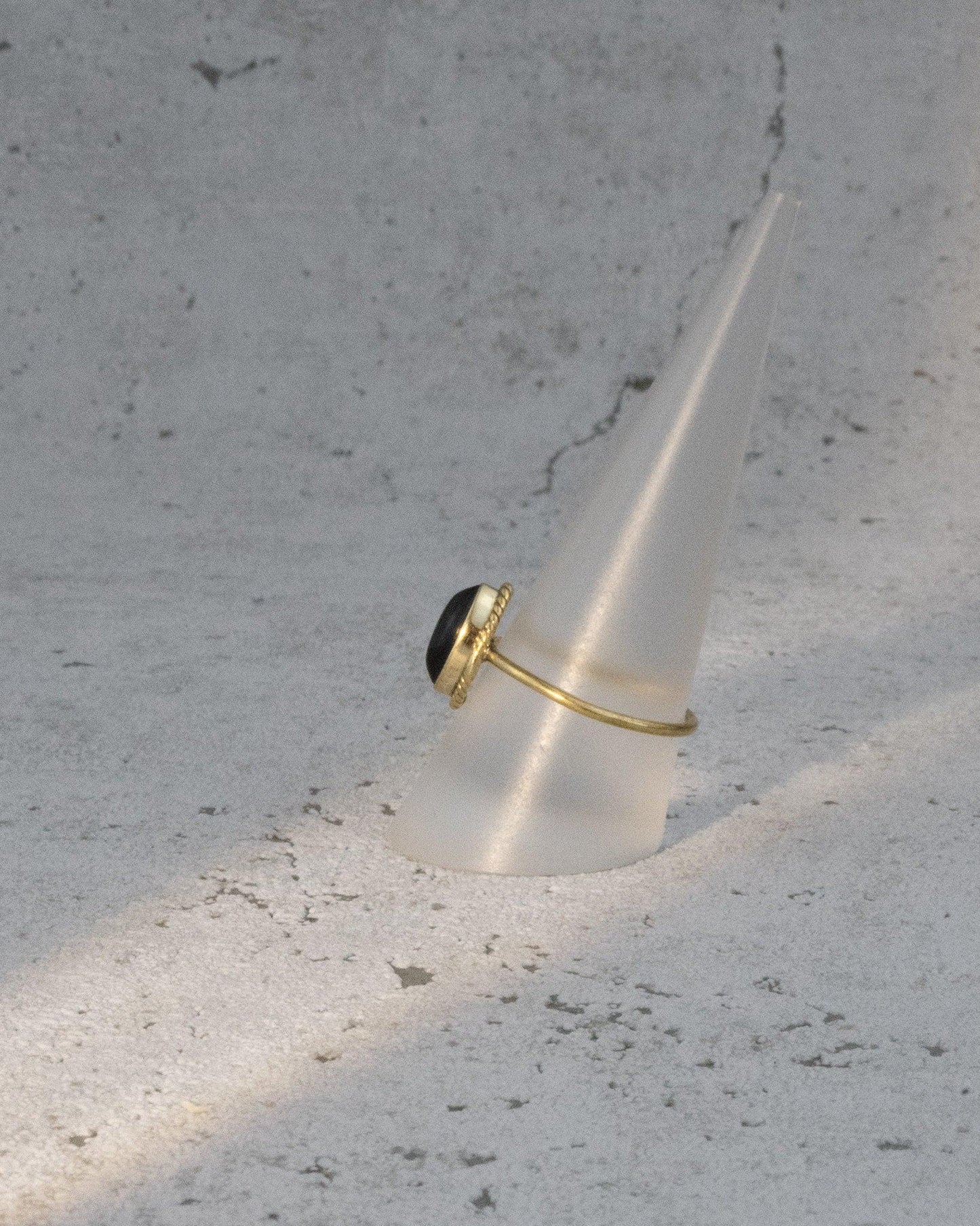 Ring mit ovalem Onyx - RSS2