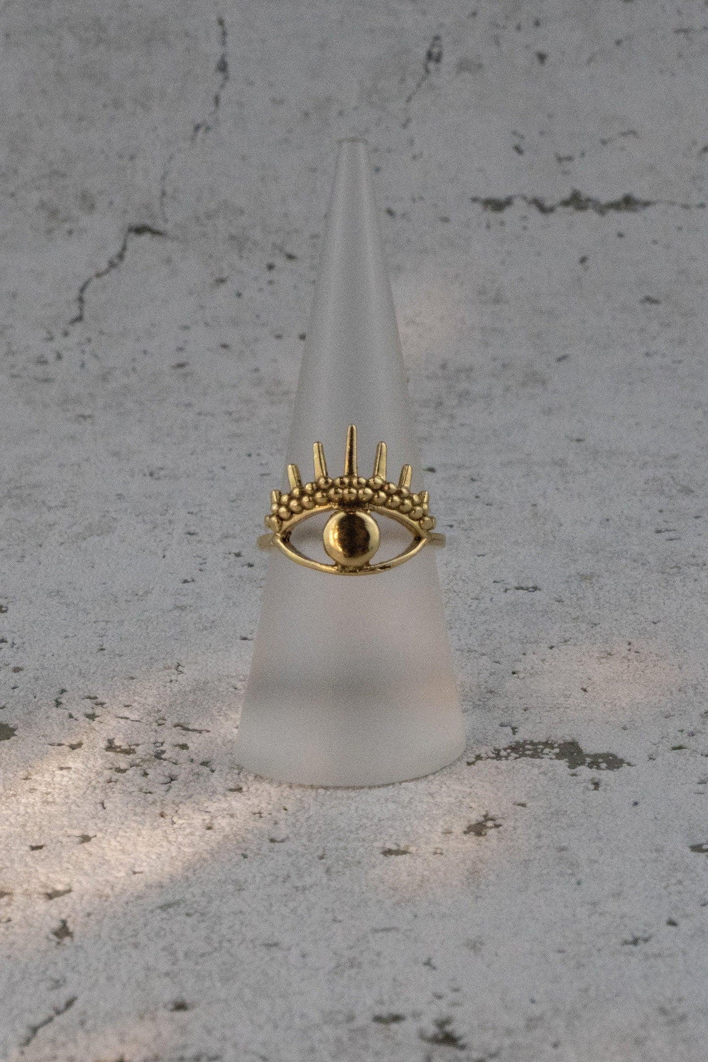 Messingring mit Auge