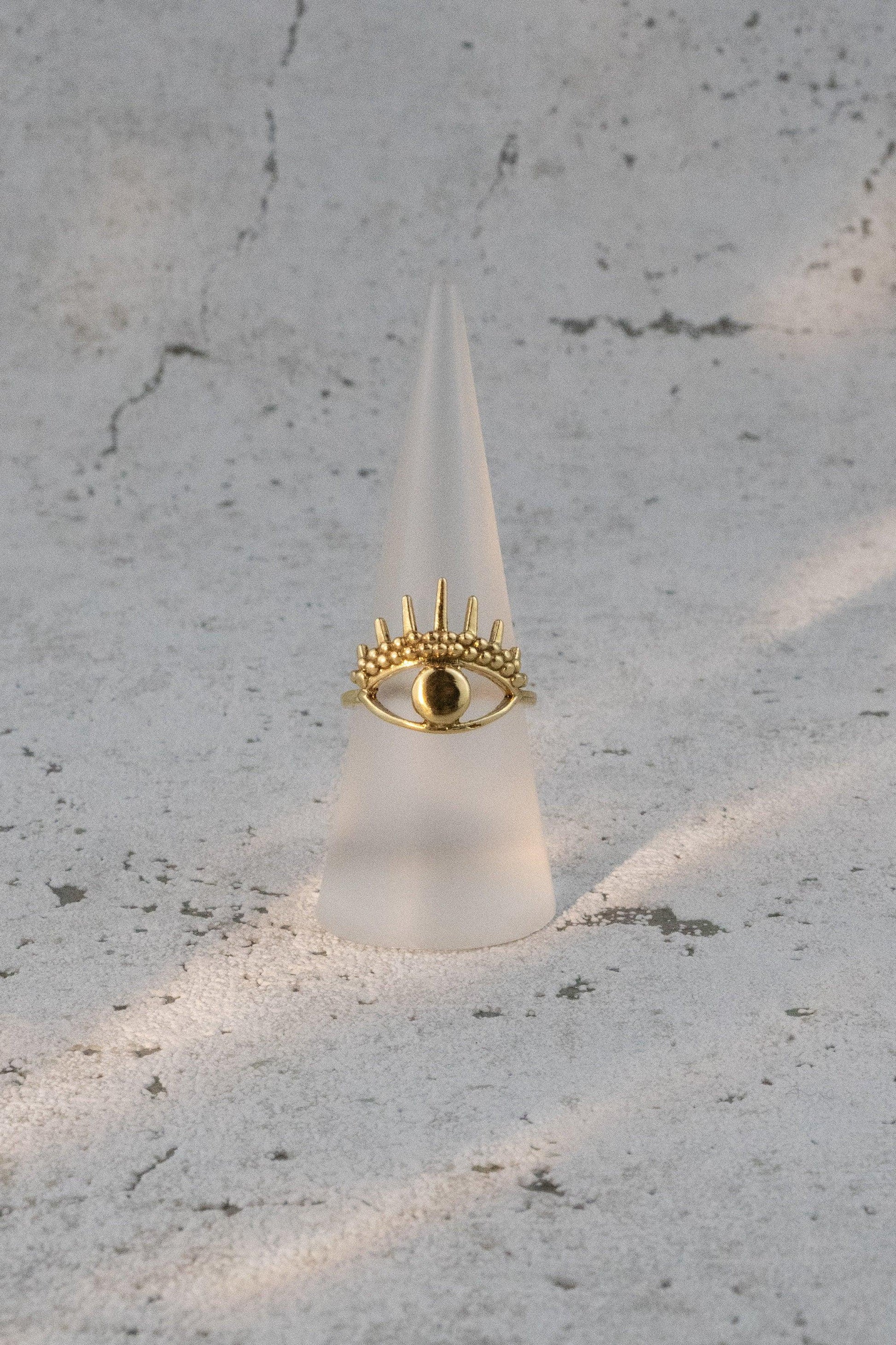 Messingring mit Auge