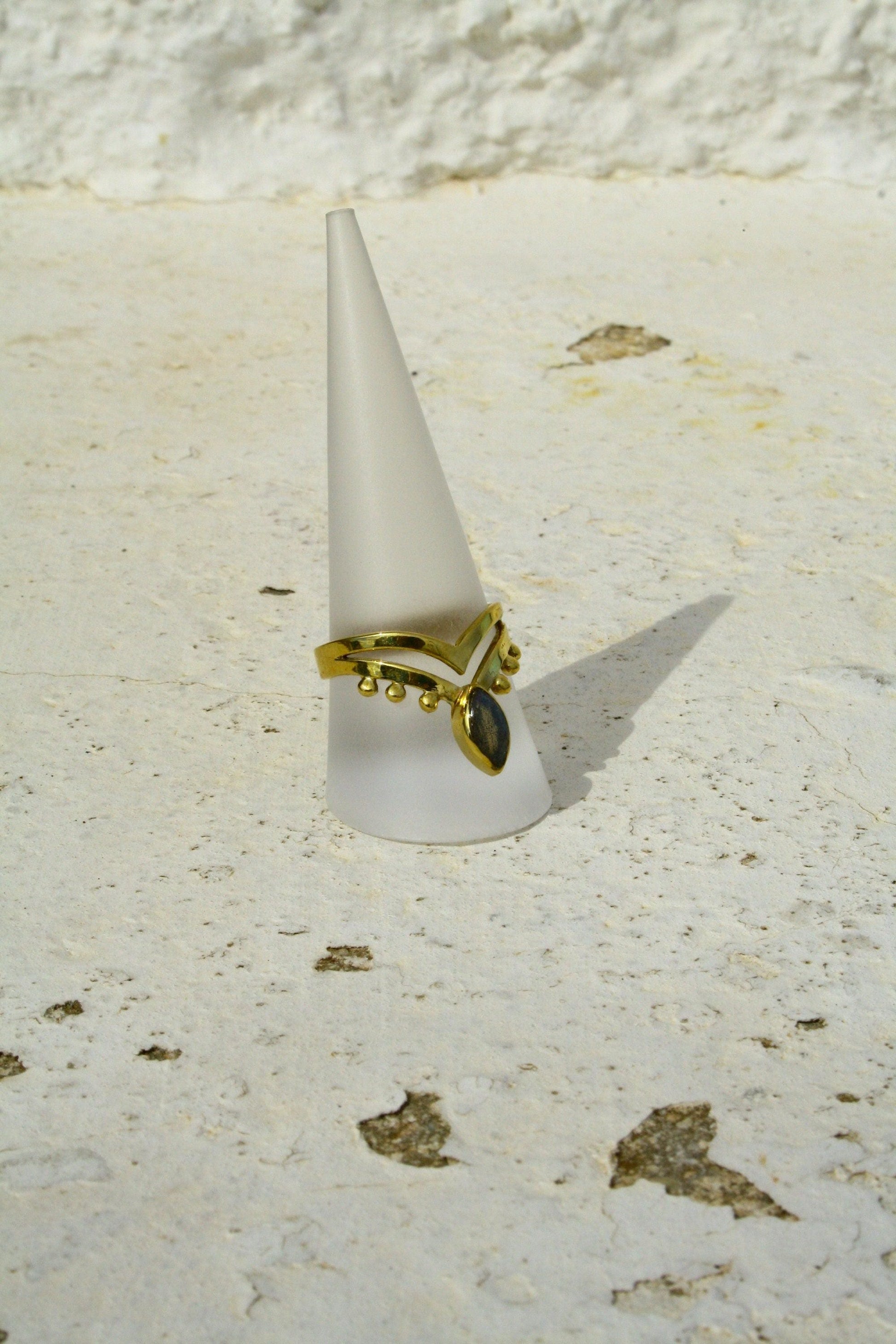 Verzierter Messingring mit Labradorit, Heilstein, Edelstein Schmuck - RSM7