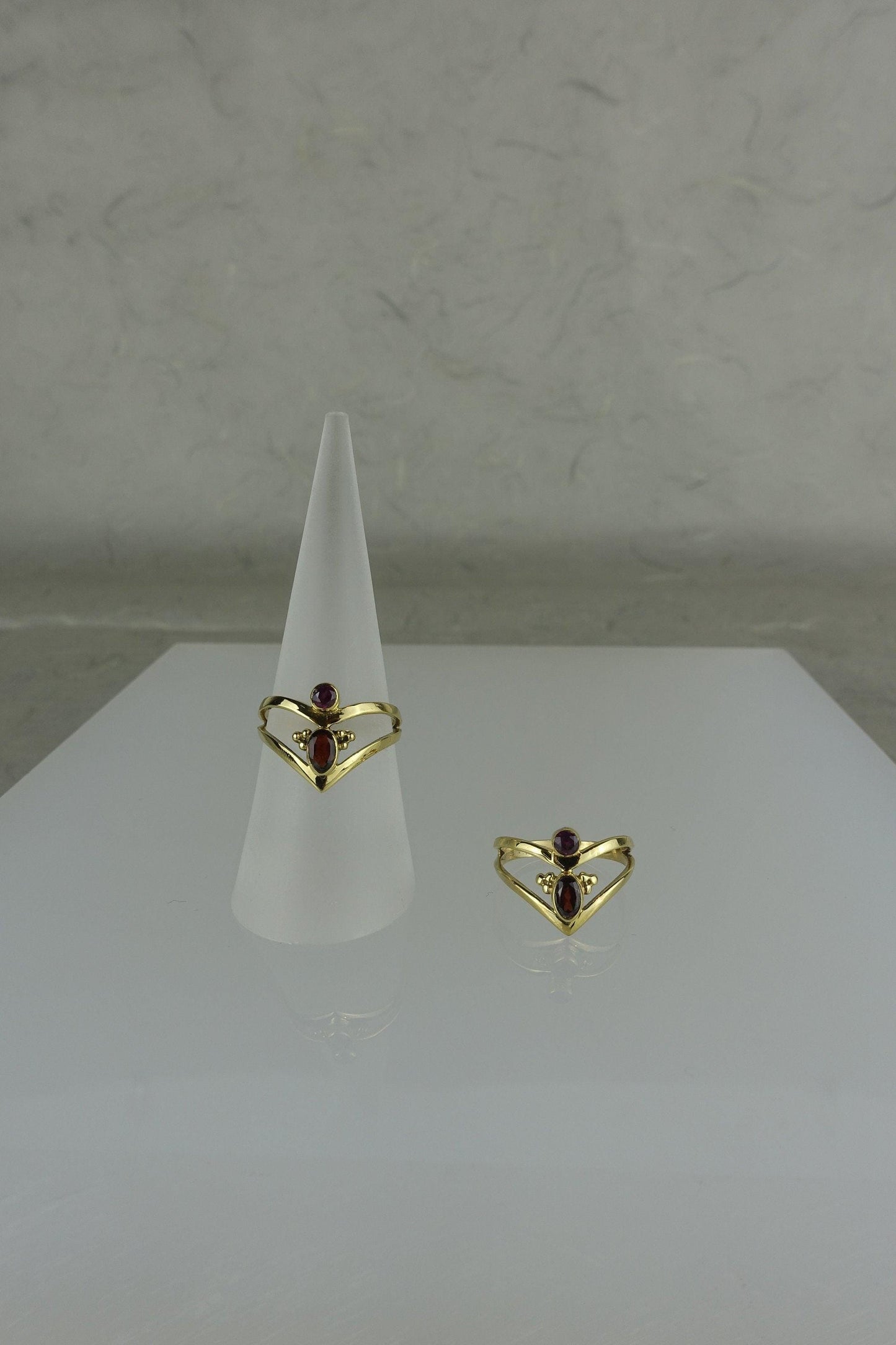Messingring mit Granatstein, Edelsteinring, Messingring, Roter Granat - RSM9