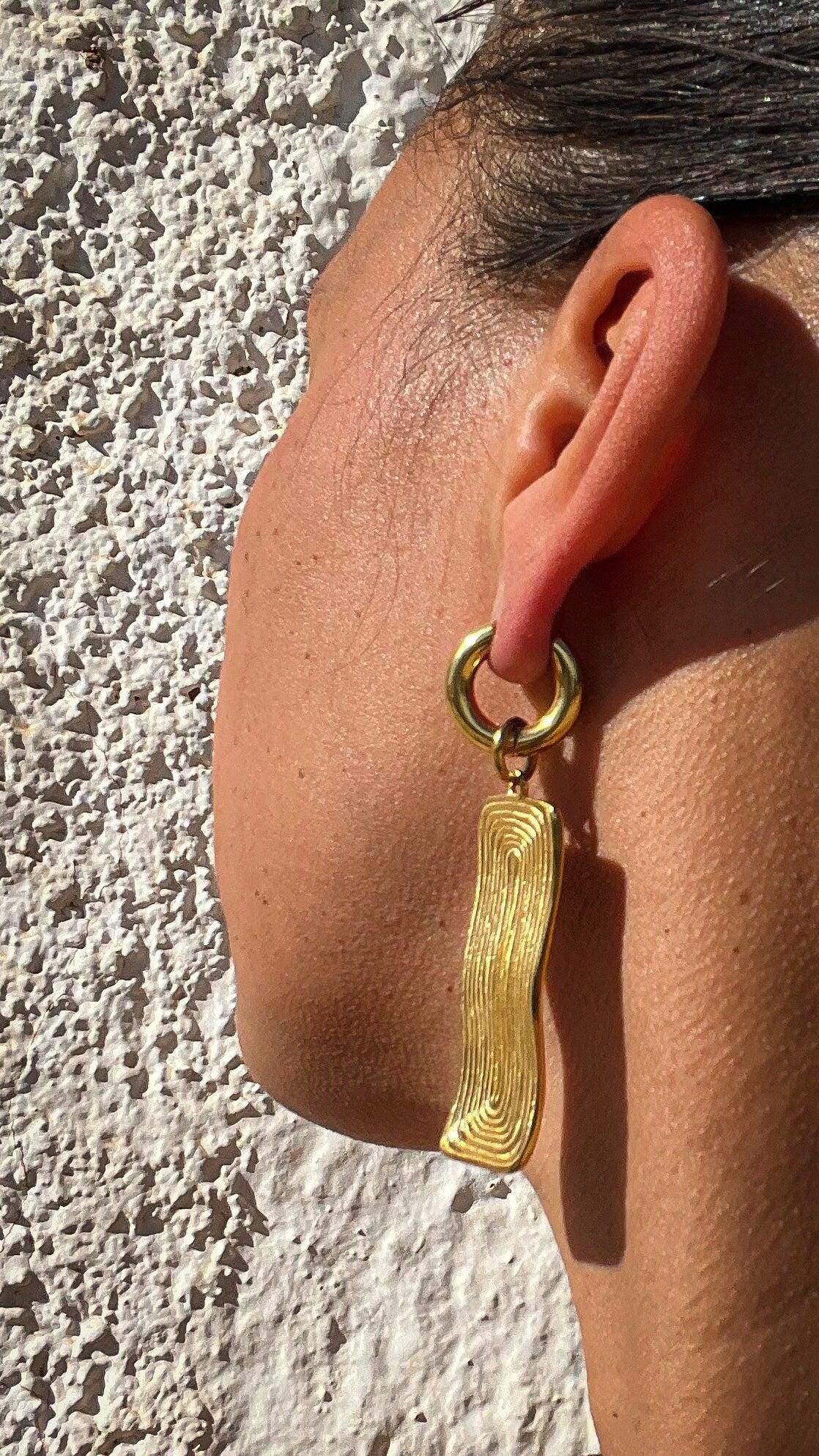 Große goldene hängende Ohrringe, vergoldet aus Edelstahl