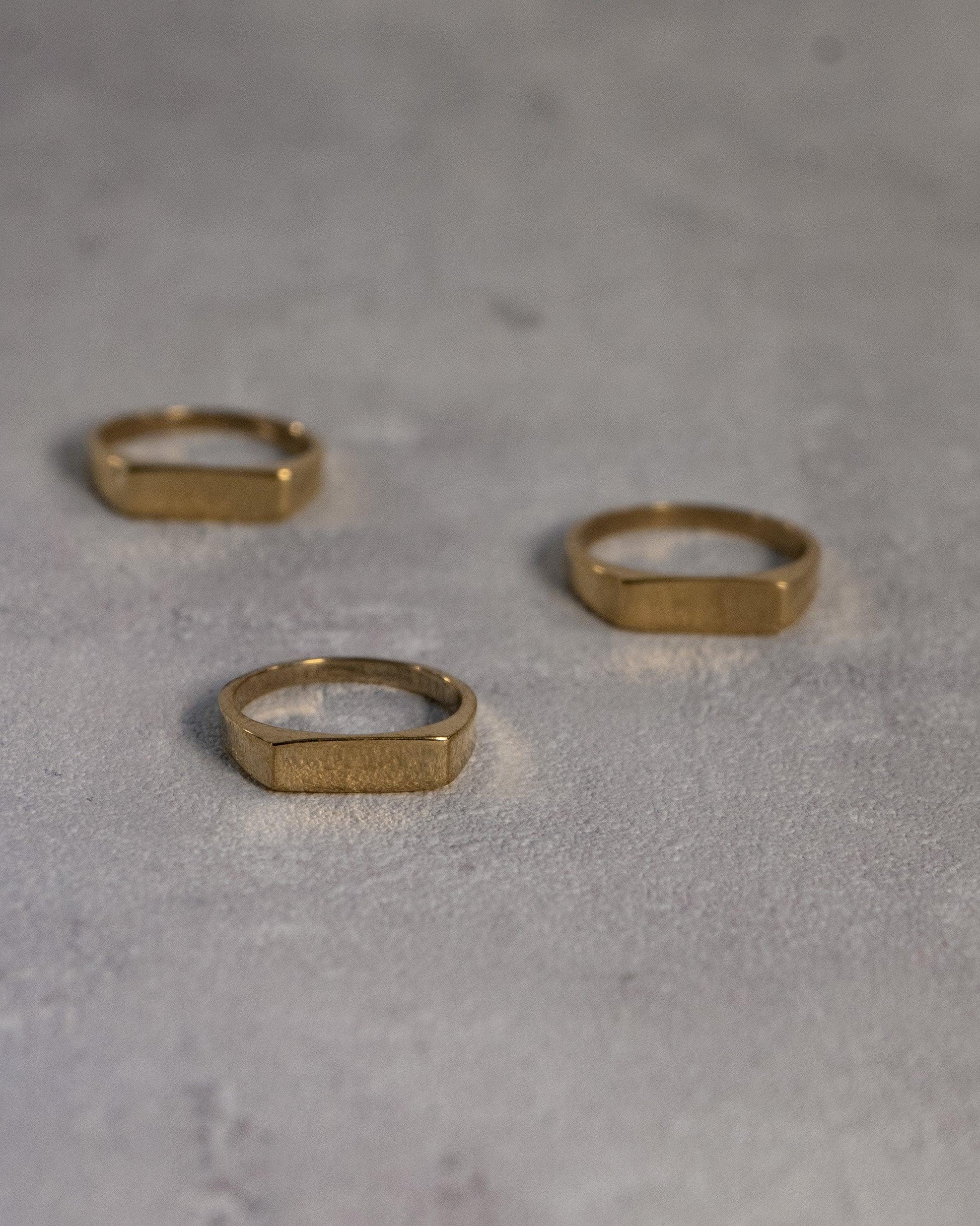 Minimalistischer Messingring, Schlichter Ring, Geometrischer Ring, Abgeflachter Ring - RB7