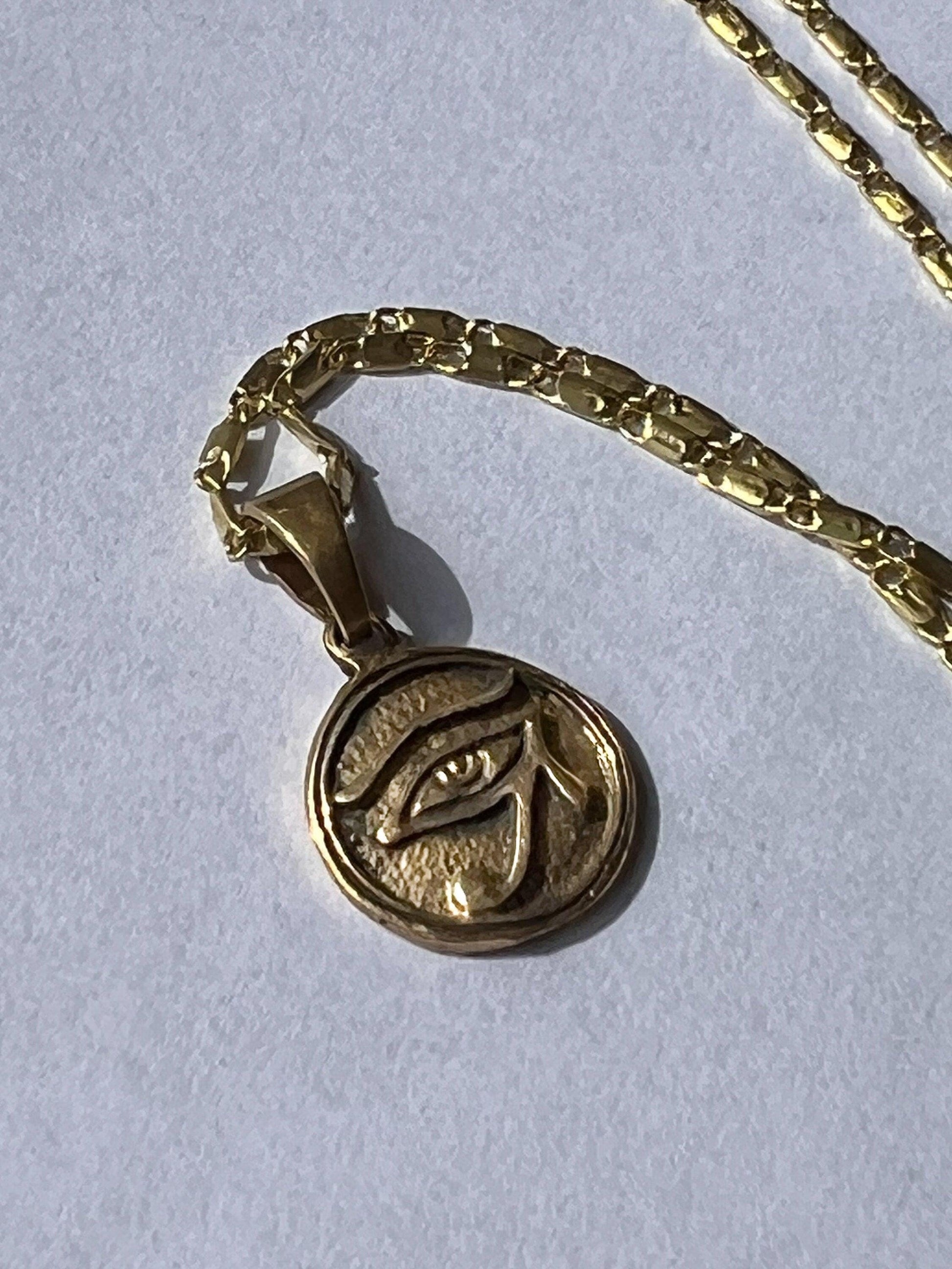 Amulett mit Horusauge