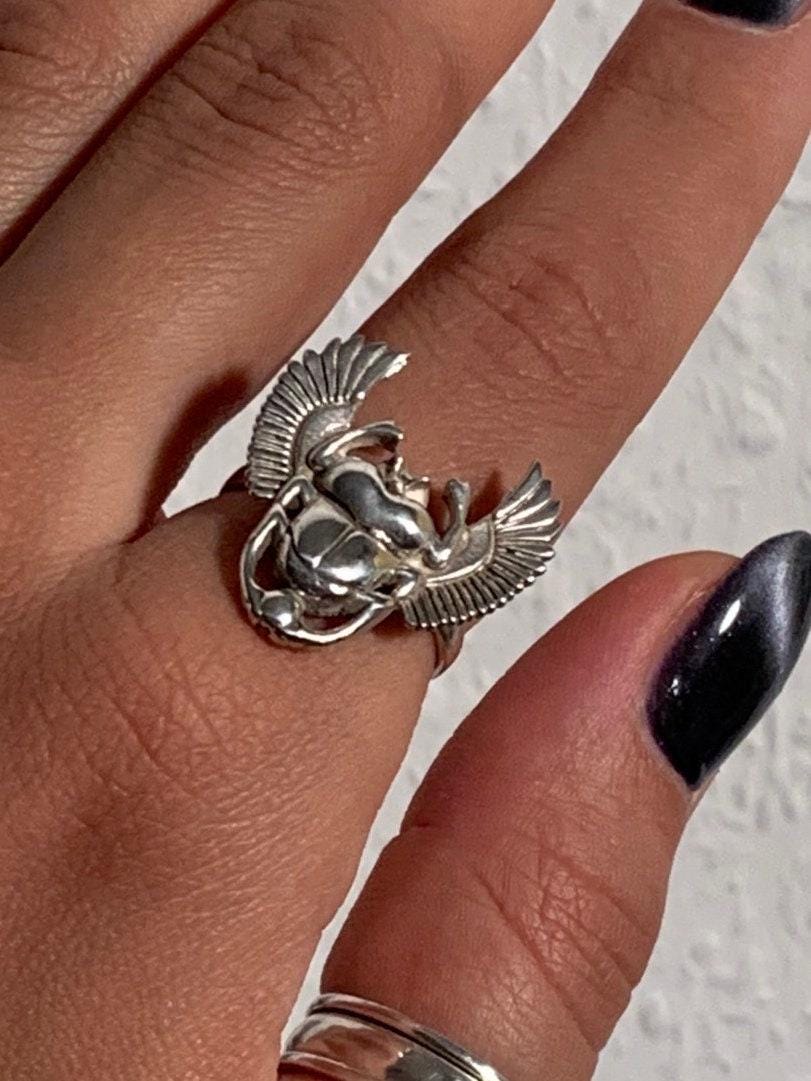 Echter Silberring mit großem, fein gearbeitetem Skarabäus - handgefertigter Talisman aus 925 Sterling Silber