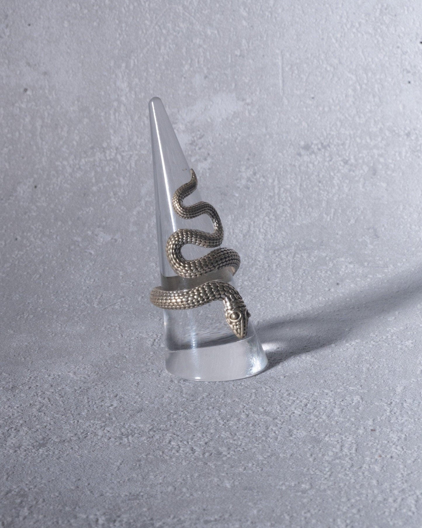 Großer Schlangenring aus Silber