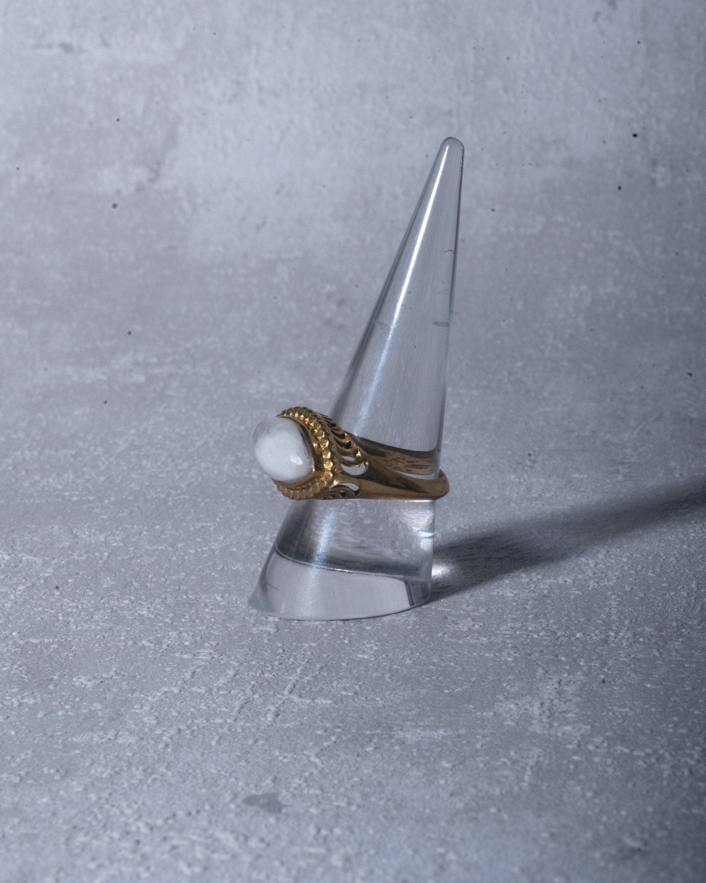 Statement Ring mit Mondstein | Großer Messingring mit augenförmigem Edelstein | Handgemachter Boho-Ring | RSL8(mon)
