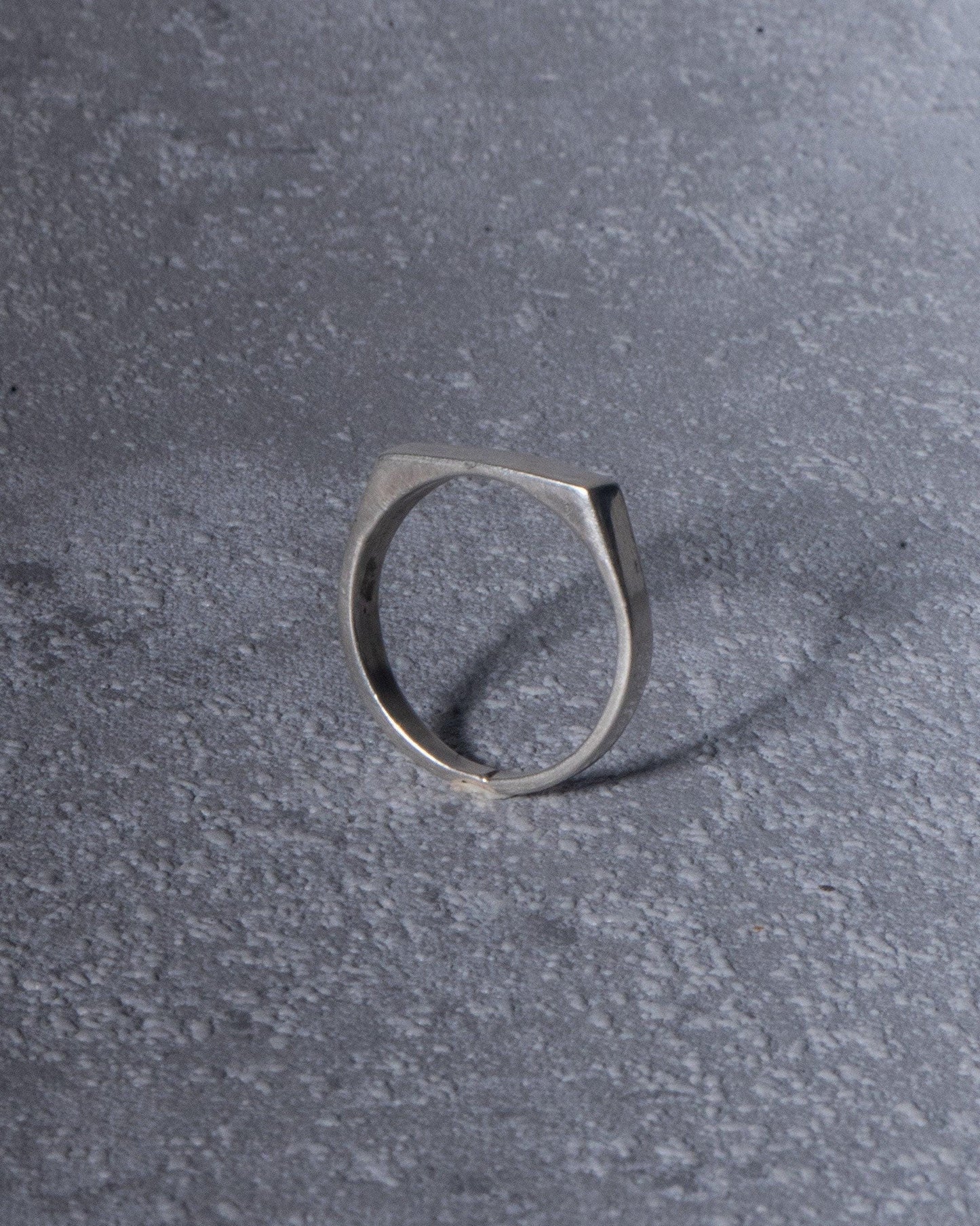 Minimalistischer, abgeflachter Silberring, 952 Sterling Silber