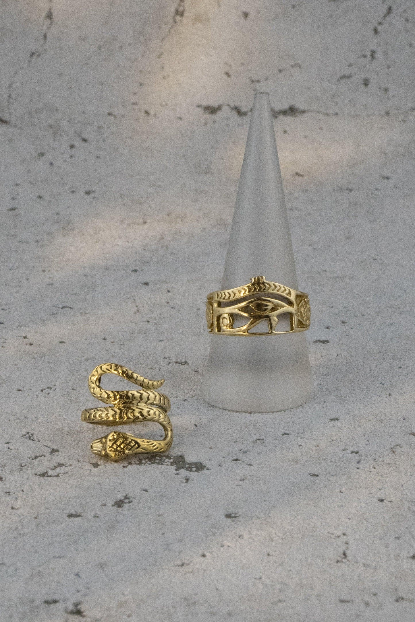 Messingring mit Schlange, Schlangenring - RA2