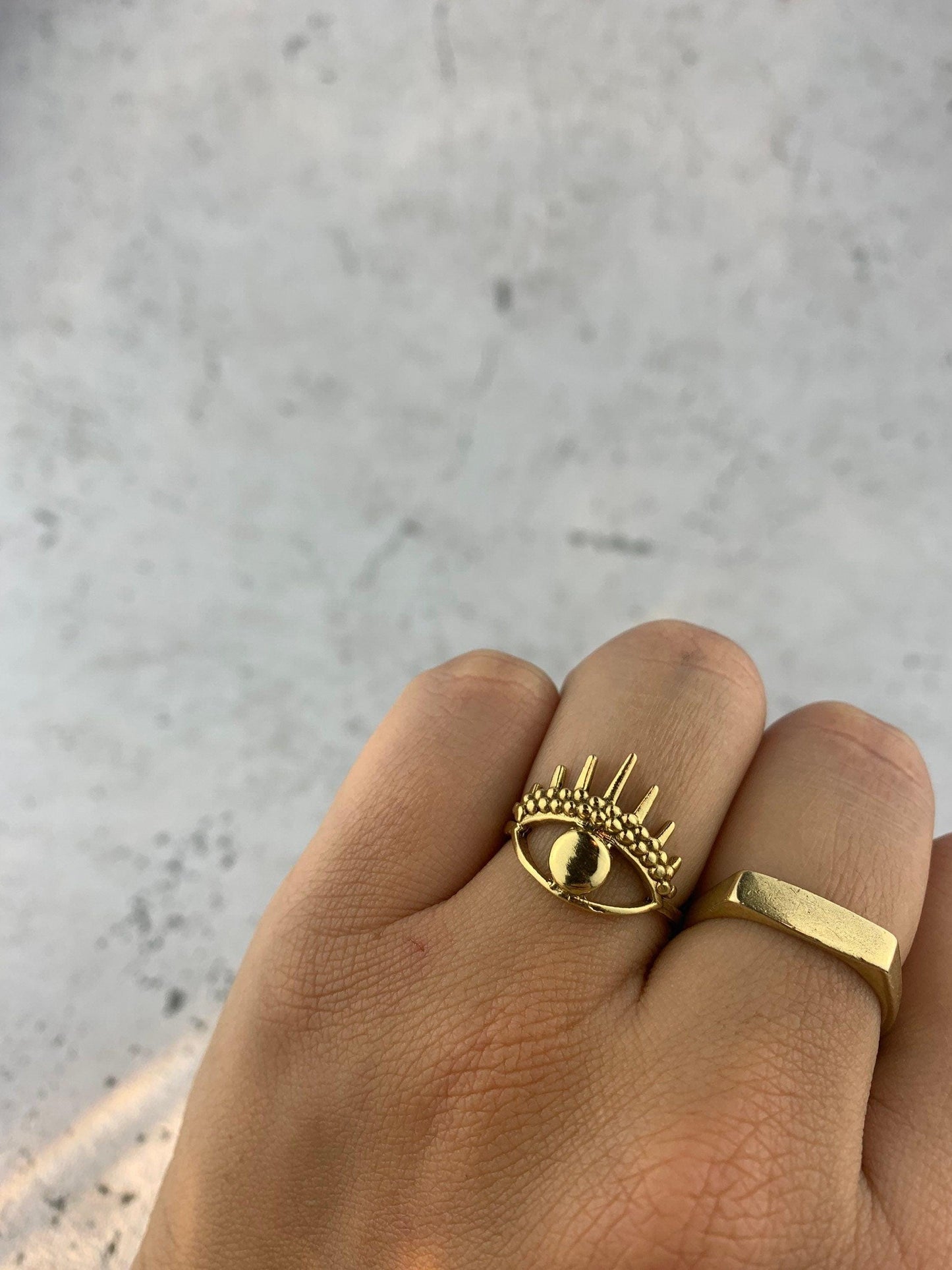 Messingring mit Auge