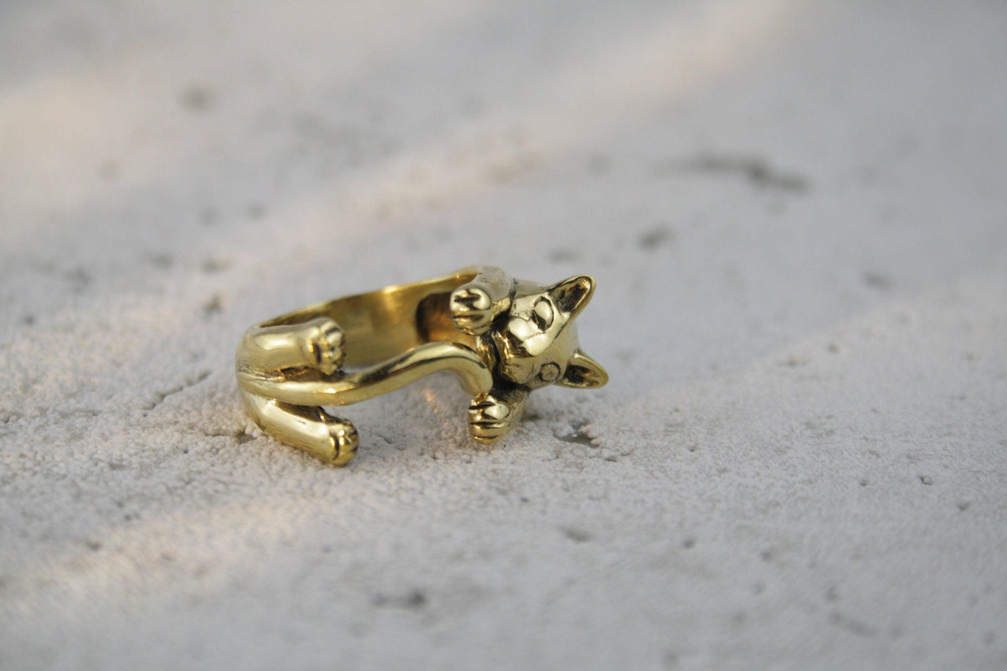 Katzenring, Messingring mit Katze, goldener Katzenring