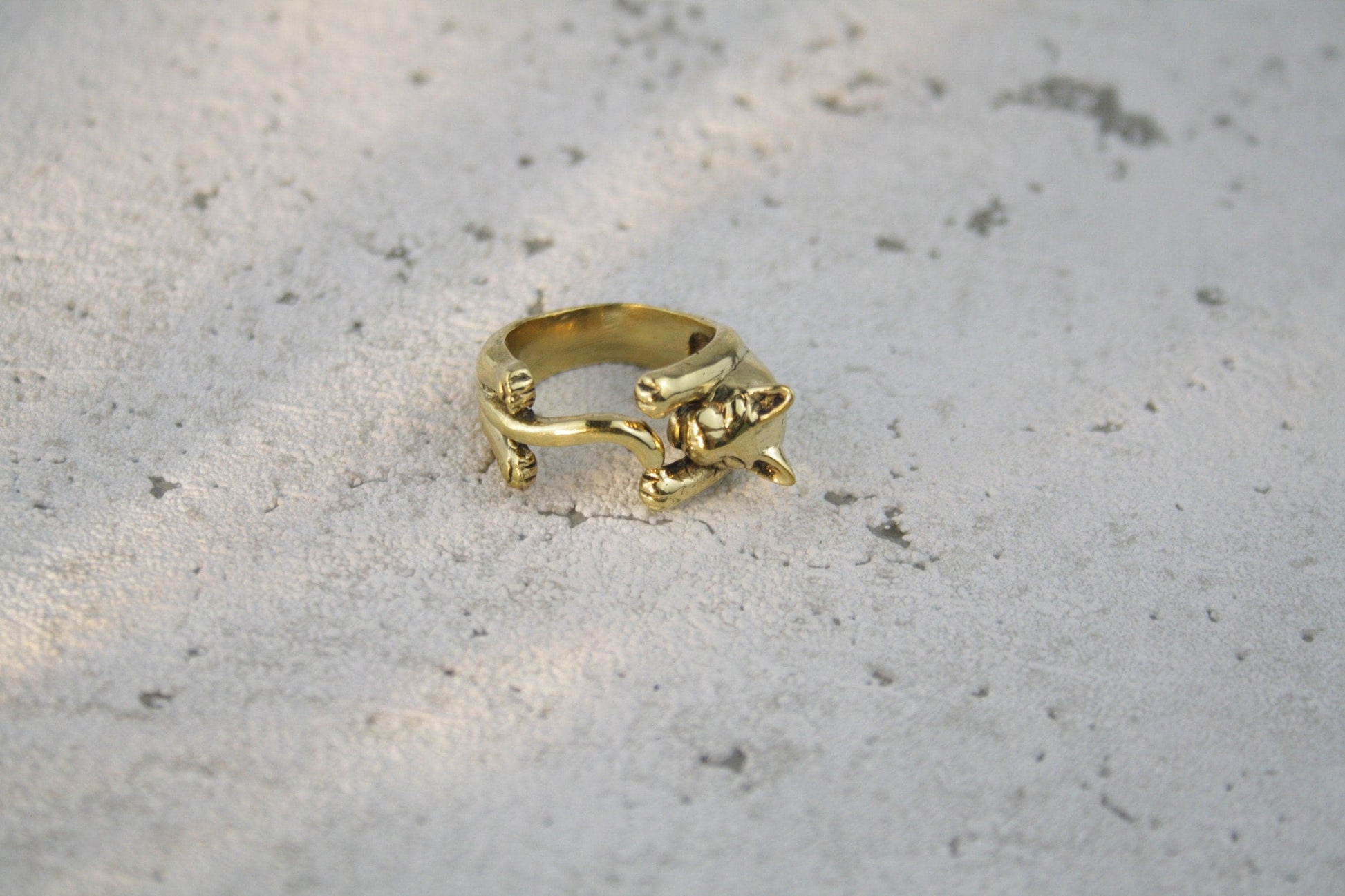 Katzenring, Messingring mit Katze, goldener Katzenring
