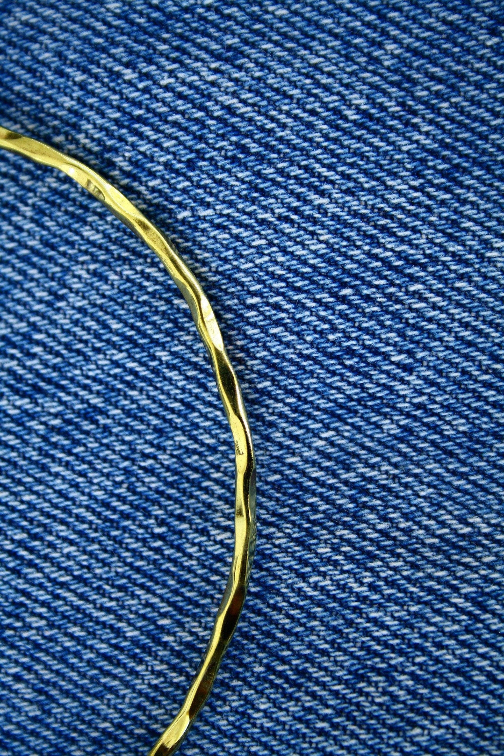 Schmale Creolen in zwei größen, Messing Creolen, Goldene Creolen, Gehämmerte Creolen