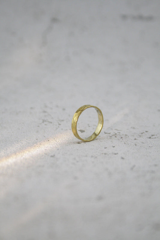 Schlichter Messingring, Basis Ring, Gehämmerter Messingring, Ring Handgemacht - RB1