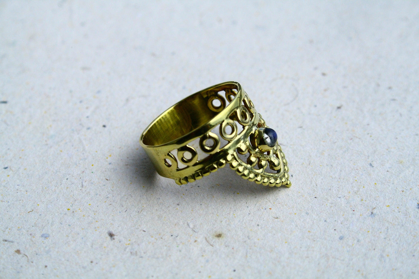 Messingring mit Labradorit, Handgemachter Schmuck, Ring mit Heilstein RSM12