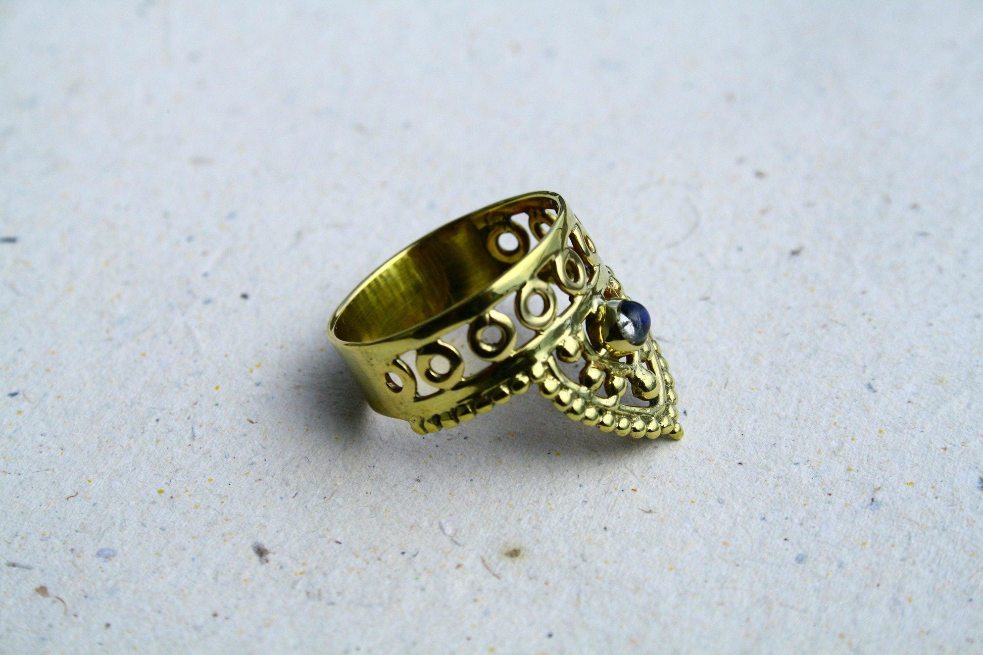 Messingring mit Labradorit, Handgemachter Schmuck, Ring mit Heilstein RSM12