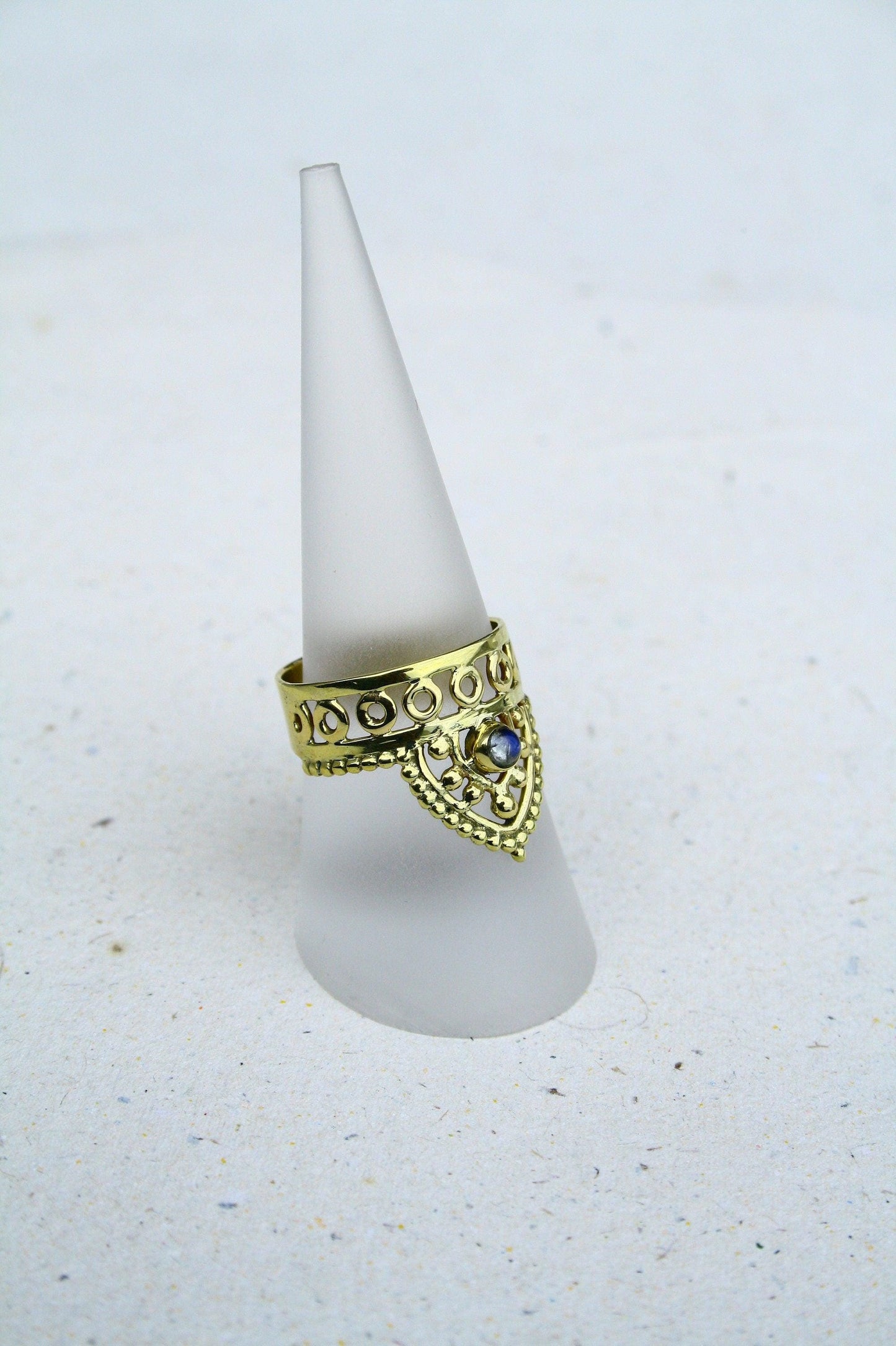 Messingring mit Labradorit, Handgemachter Schmuck, Ring mit Heilstein RSM12
