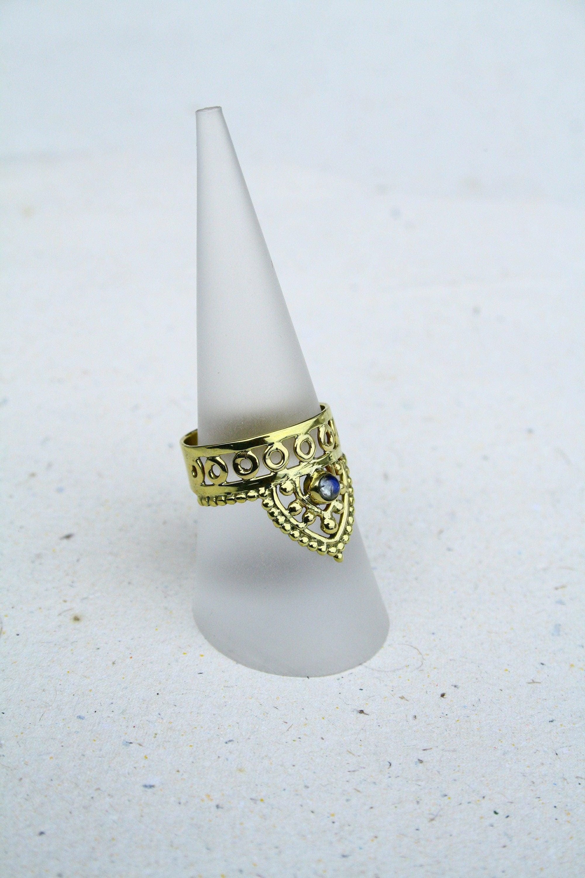 Messingring mit Labradorit, Handgemachter Schmuck, Ring mit Heilstein RSM12