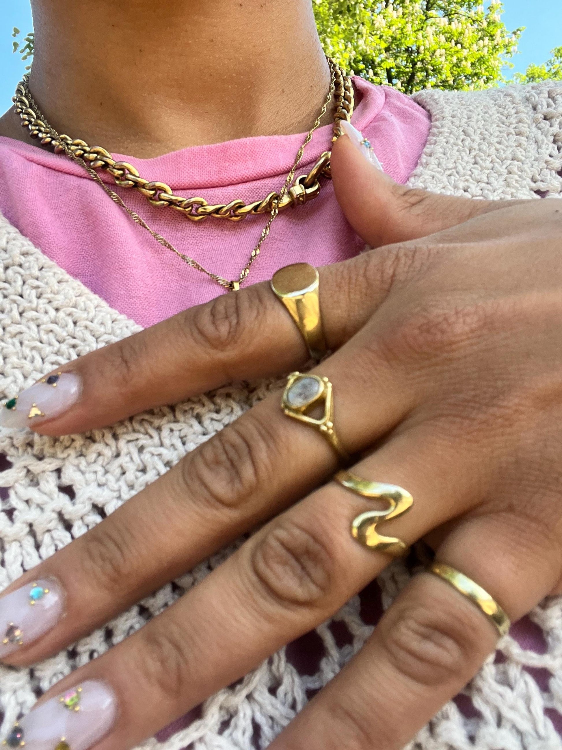 Mondstein Ring Messing, Geometrischer Statement Ring, Goldener Boho Ring, Feiner Kristall Schmuck Damen, Edler Blauschimmernder Ring - RSM14