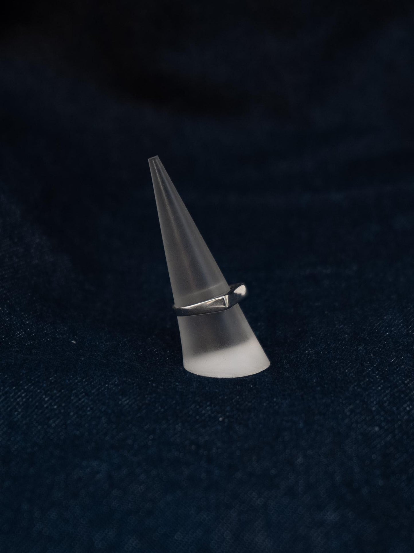 Geometrischer Silberring • Vorne abgeflachte Schiene • Echtes 925er Silber