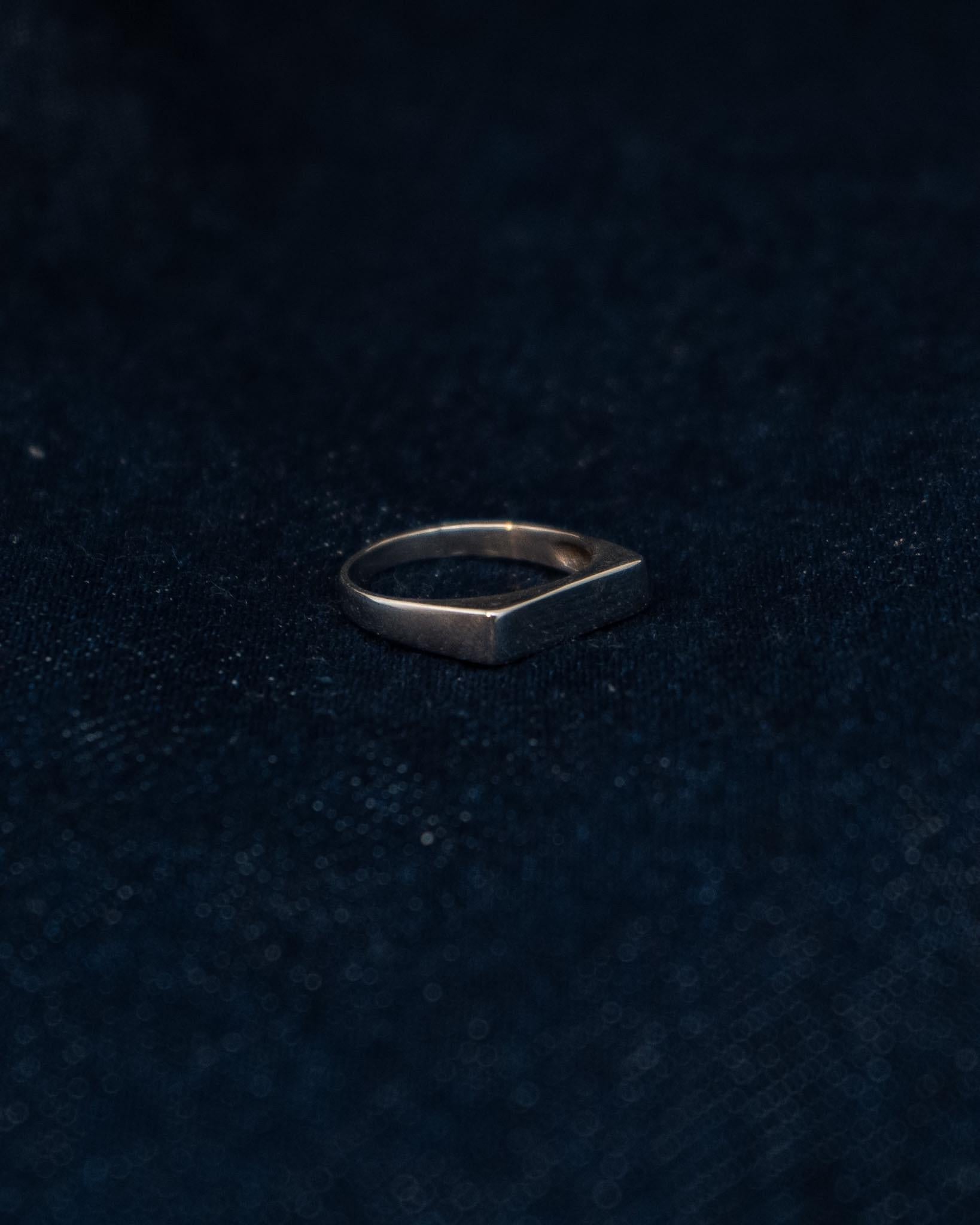 Geometrischer Silberring • Vorne abgeflachte Schiene • Echtes 925er Silber