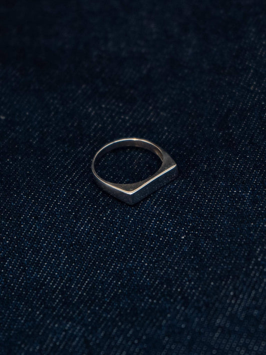 Geometrischer Silberring • Vorne abgeflachte Schiene • Echtes 925er Silber