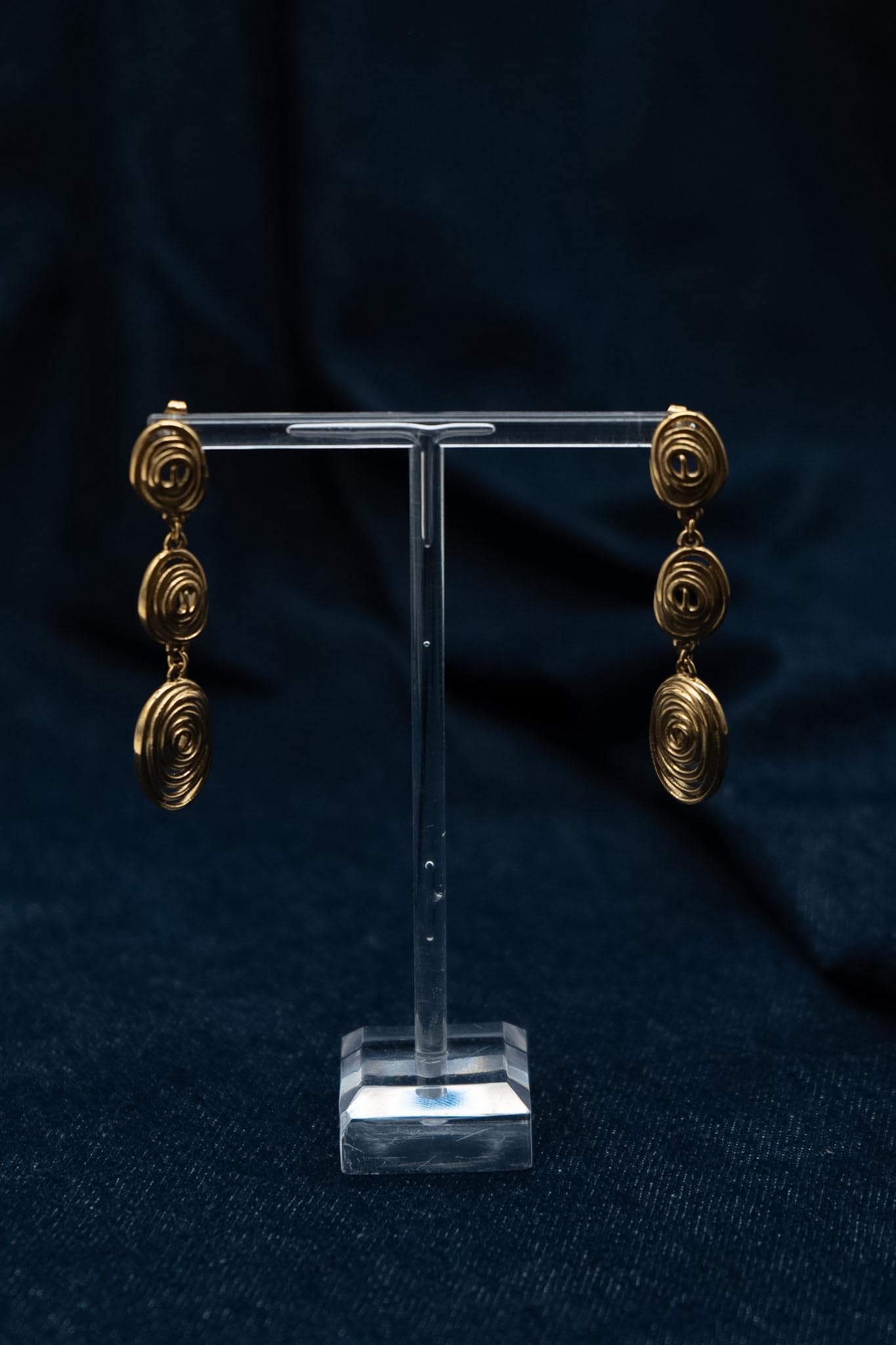 Lange Ohrringe Gold, Edelstahl 14k vergoldet, Strukturierte Statement Ohrringe, Leichte Drop Earrings - EL1