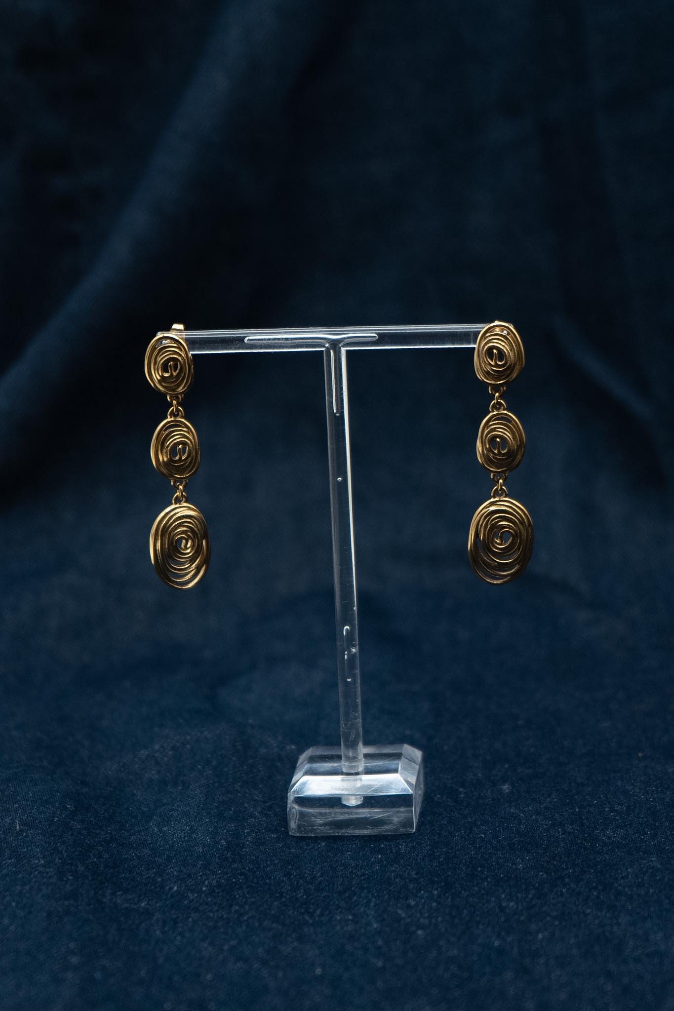 Lange Ohrringe Gold, Edelstahl 14k vergoldet, Strukturierte Statement Ohrringe, Leichte Drop Earrings - EL1