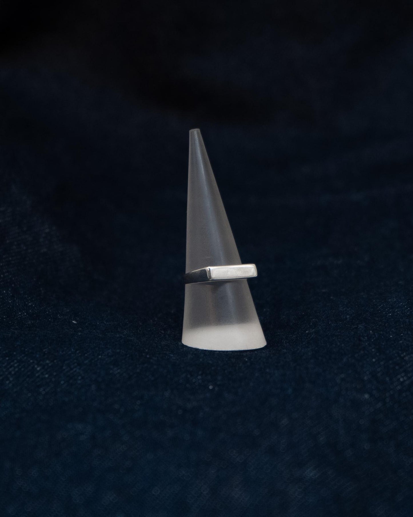Geometrischer Silberring • Vorne abgeflachte Schiene • Echtes 925er Silber