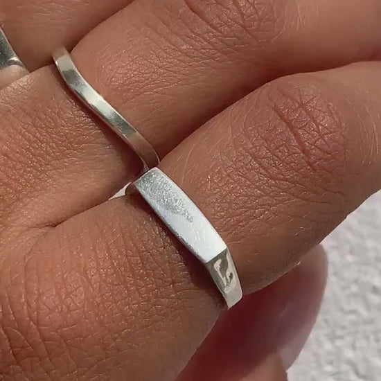 Edler Mondstein-Ring • Elegantes elliptisches Design • Echtes Silber 925