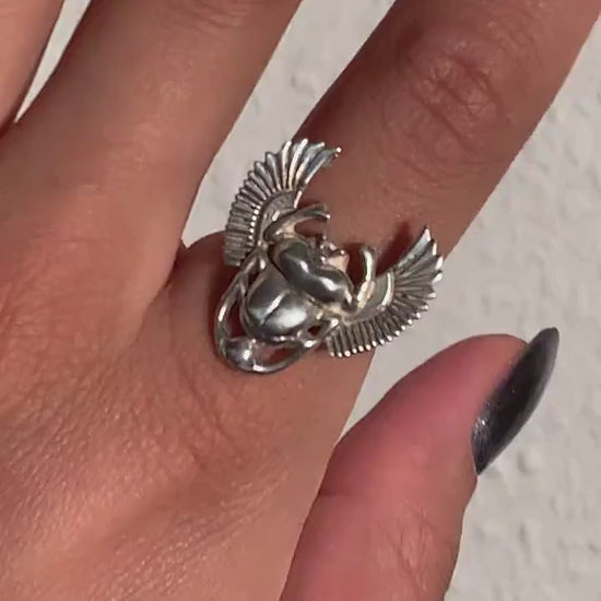 Echter Silberring mit großem, fein gearbeitetem Skarabäus - handgefertigter Talisman aus 925 Sterling Silber - RA_SIL2