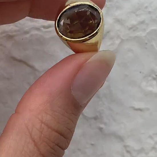 Edler Siegelring mit großem Rauchquarz • Unisex Design • Massives Messing