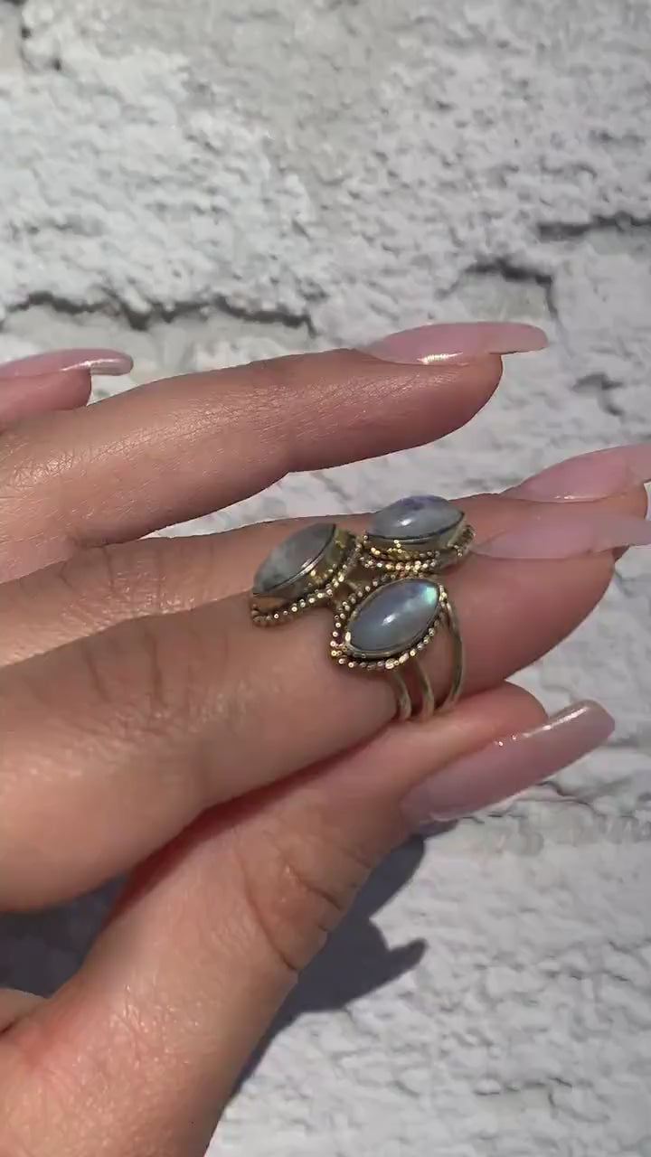 Ring mit ovalem Mondstein - RSS2_mon